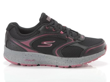 SKECHERS GO RUN CONSISTENT